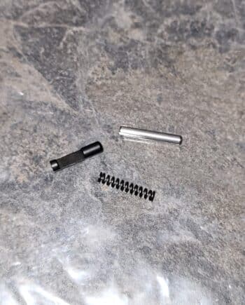 Tikka M558/590/595/658/690/695 magasinsutstötare komplett